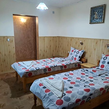 Kovacha Guest House Raduil Екстер'єр фото