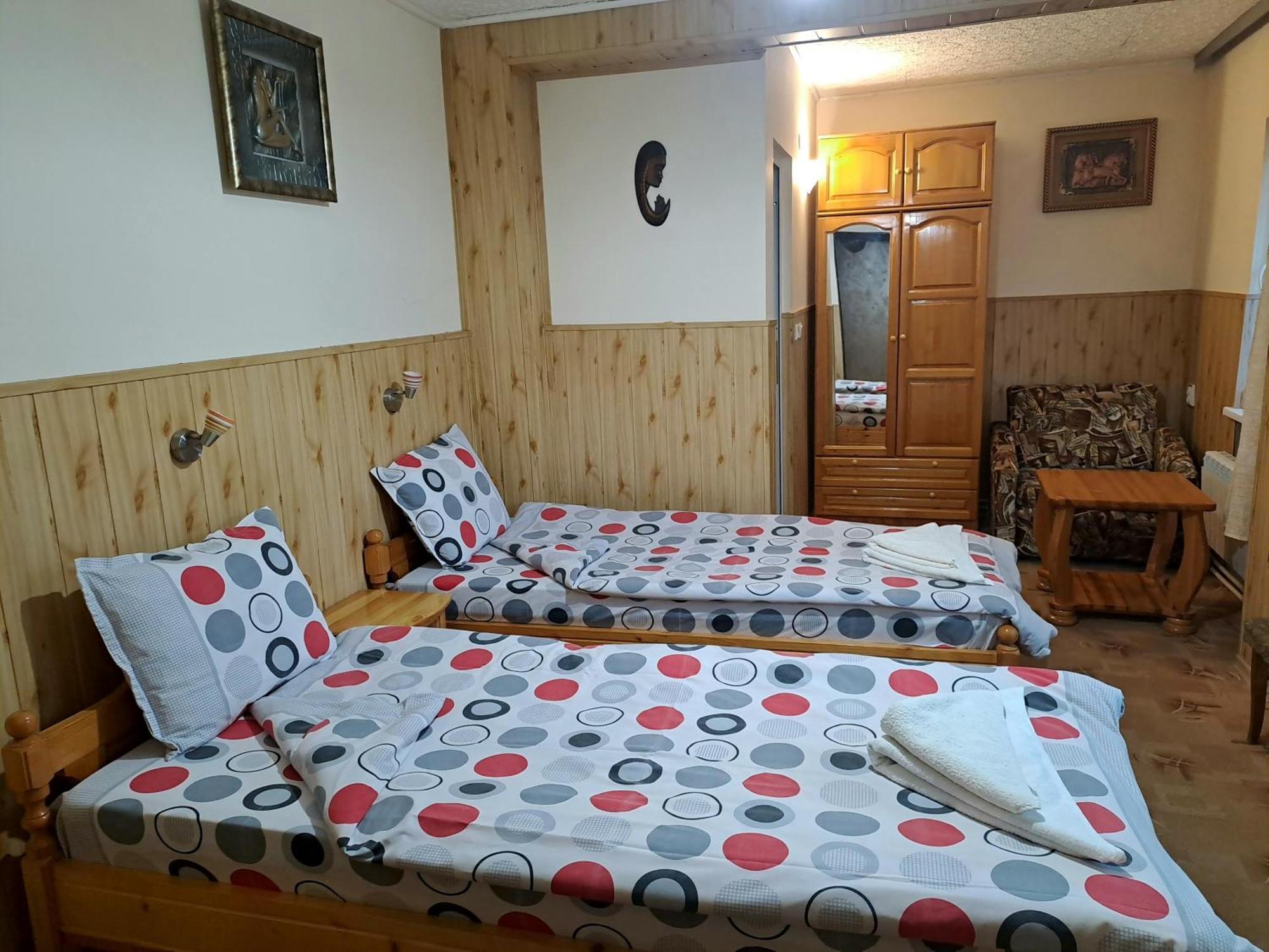 Kovacha Guest House Raduil Екстер'єр фото